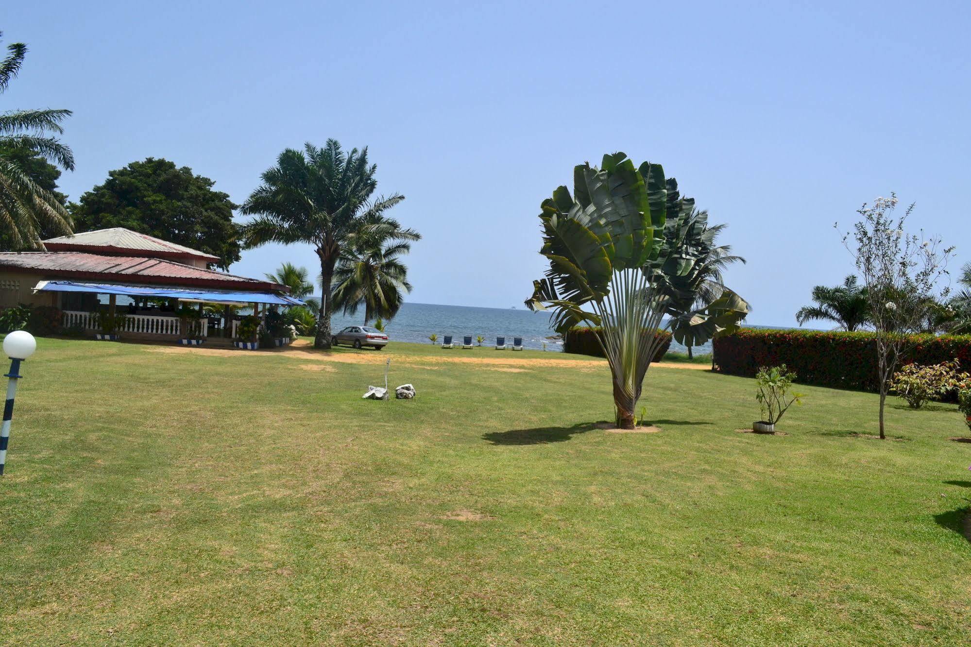 קריבי Adrien Beach Hotel מראה חיצוני תמונה
